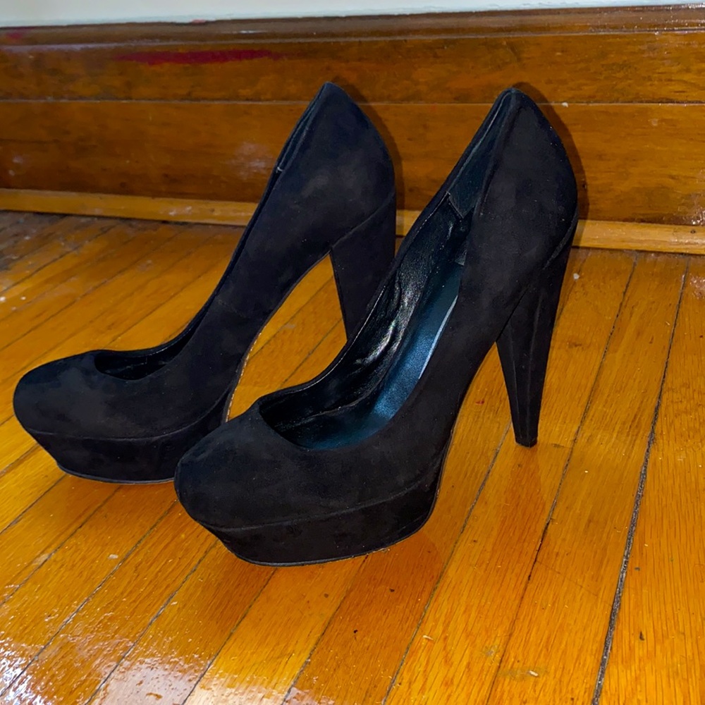 💋Black suede platform pumps!💋